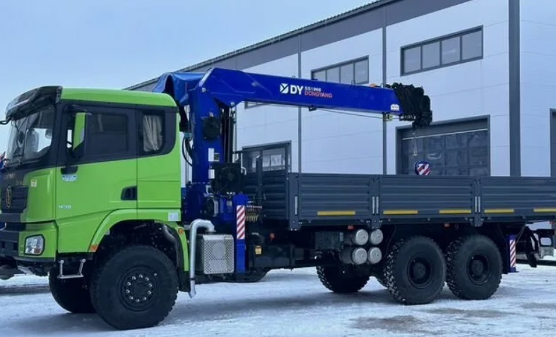 Бортовой автомобиль Shacman X3000 с КМУ Уммаш 706Т